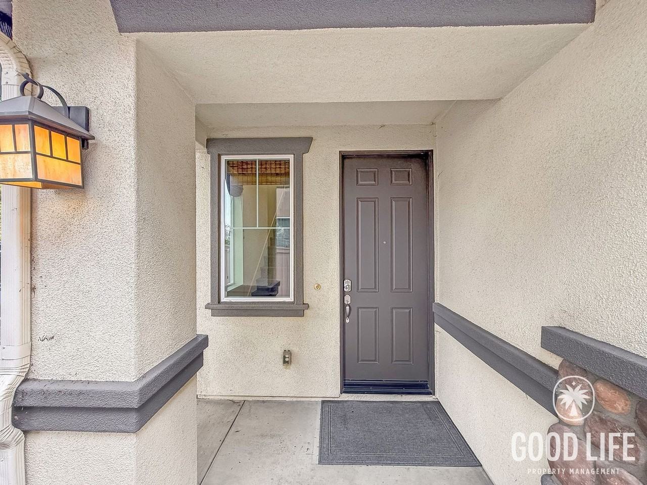 1580 Chert Dr - Photo 2 of 23