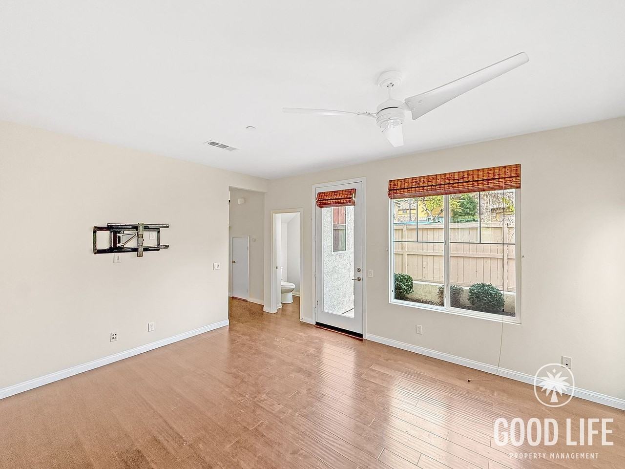 1580 Chert Dr - Photo 4 of 23