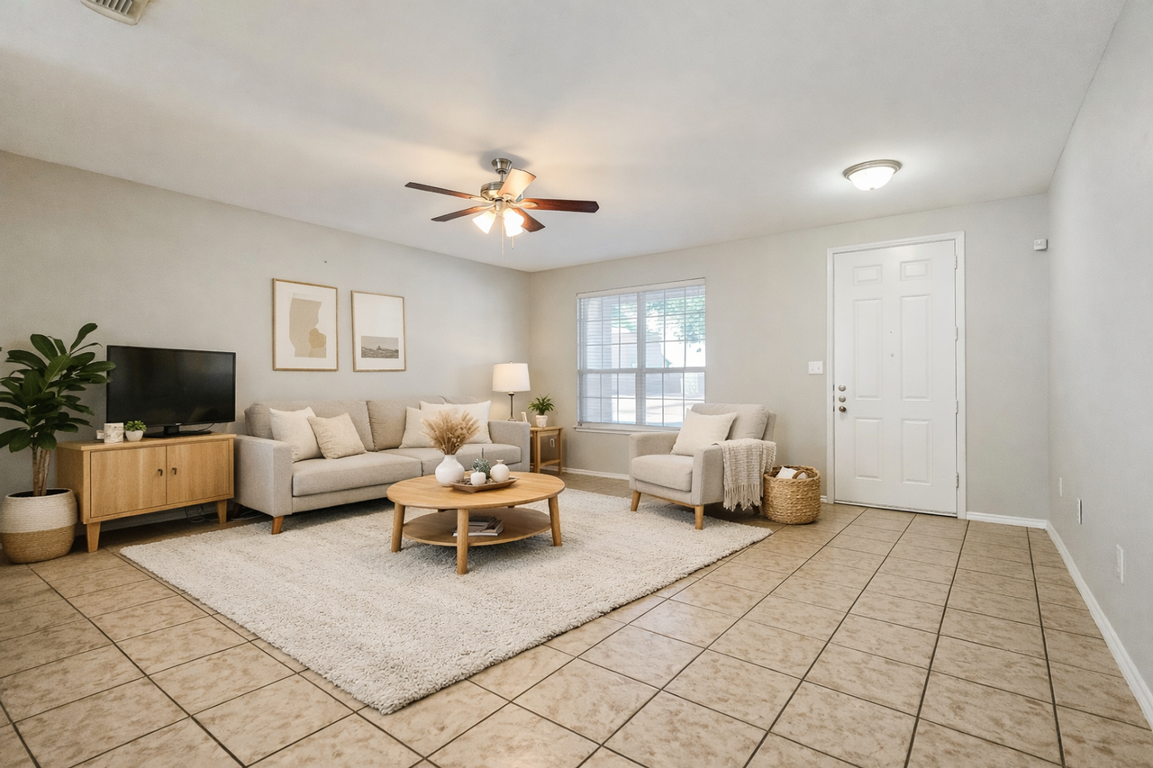 2200 Loreto Dr - Photo 5 of 32