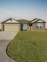 featured image of 2922 2922 E Wells Ave