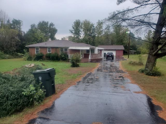 813 Bell Factory Rd - Photo 2 of 34