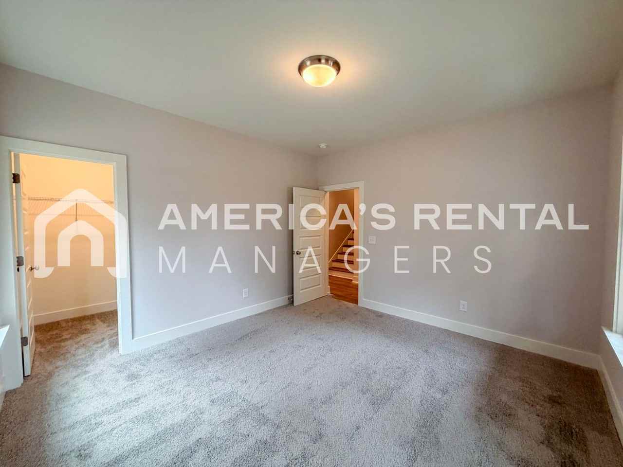 101 Townmoor Ln - Photo 7 of 50