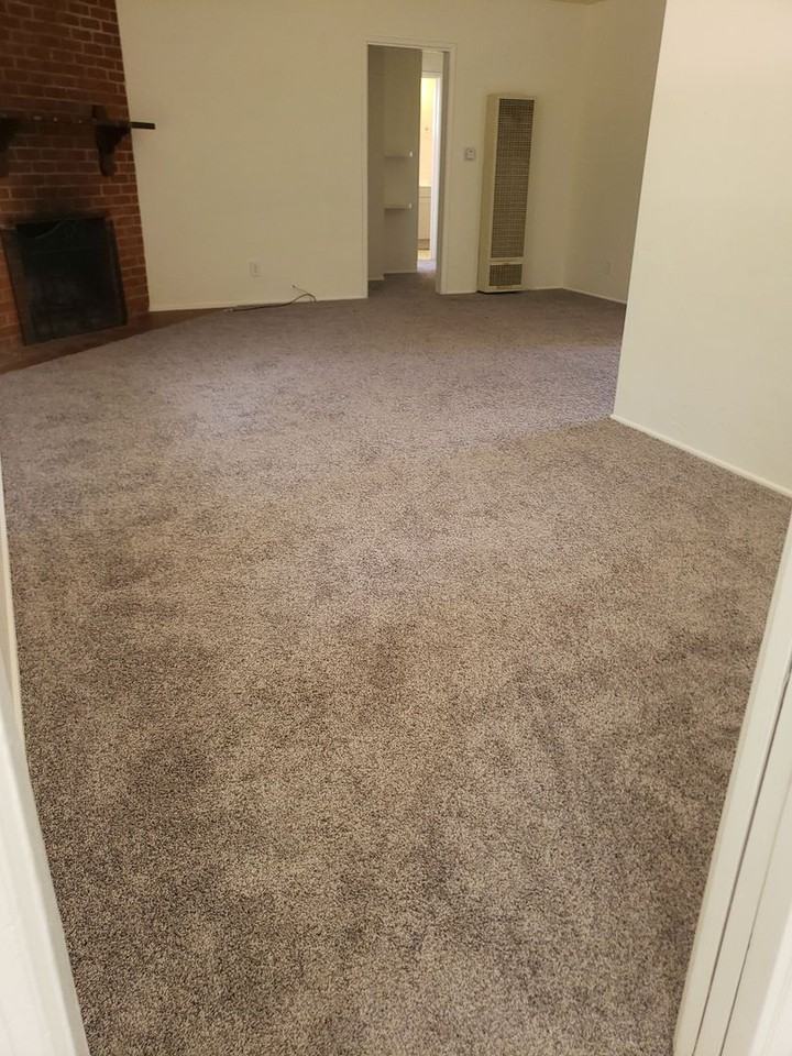 5703 58th Pl - Photo 7 of 17