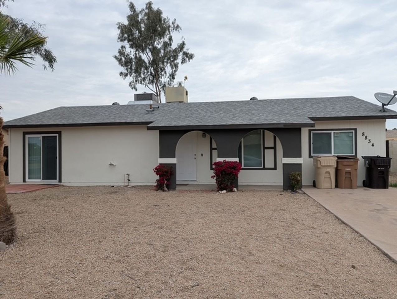 8834 W Sahuaro Dr - Photo 6 of 25