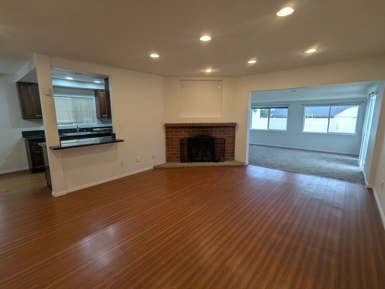 1298 Tangerine St - Photo 2 of 35