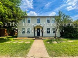 featured image of 409 W Brown St #C