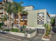 car946 - Photo 1 of 1