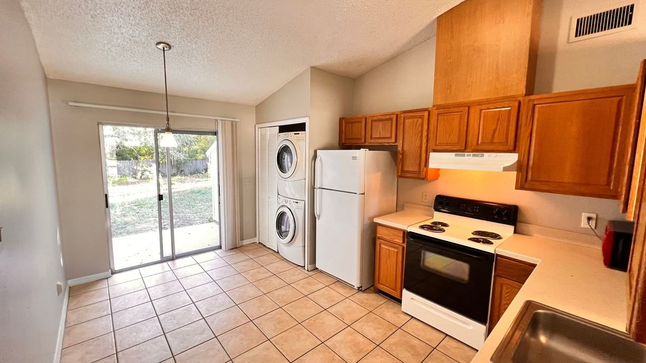 12347 Antonio Cir - Photo 5 of 26