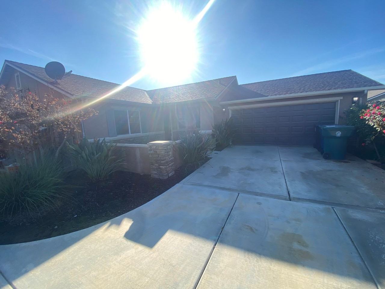 432 Edgewater St - Photo 2 of 21