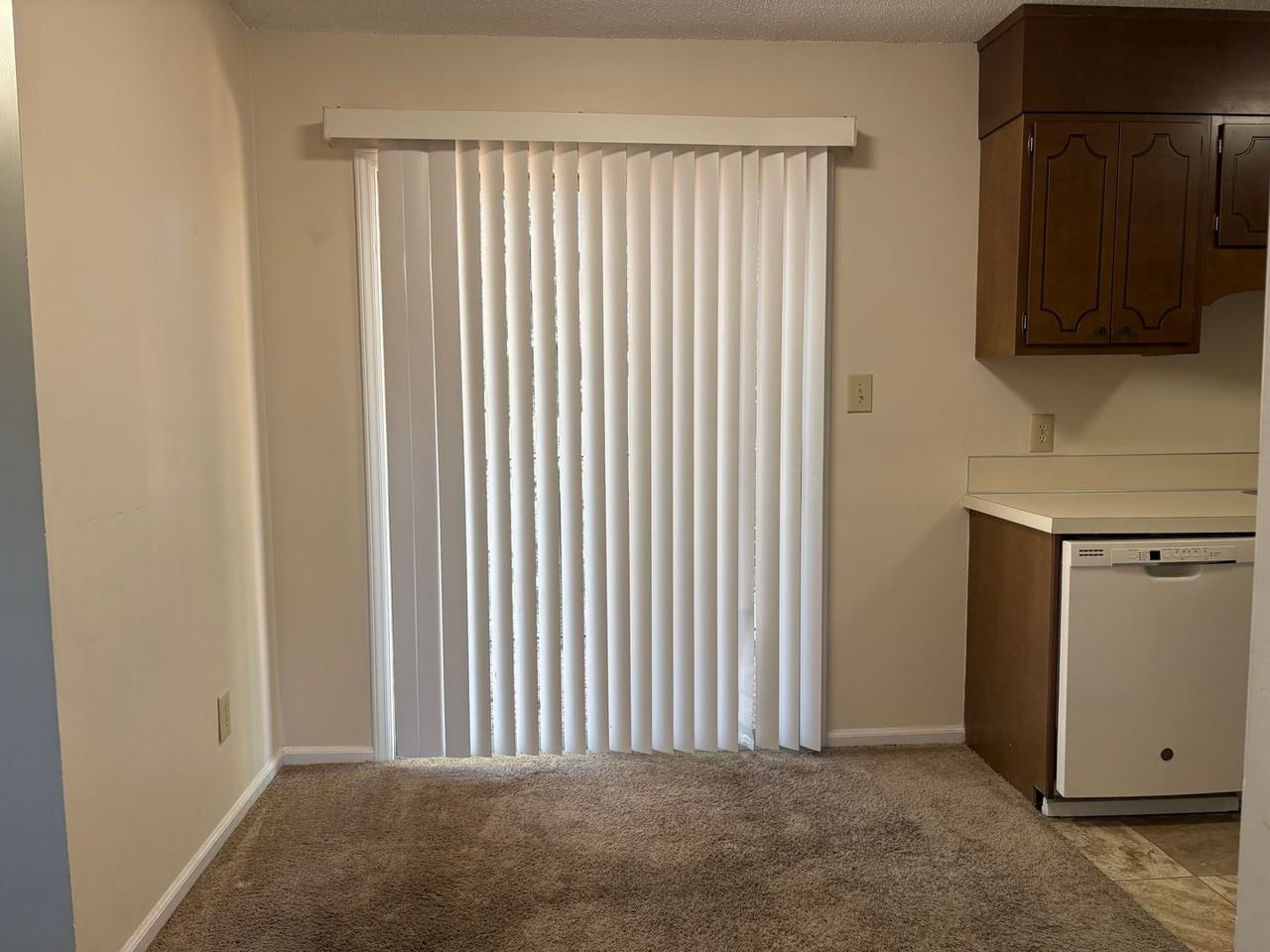 208 Northpoint Ave #K - Photo 4 of 10