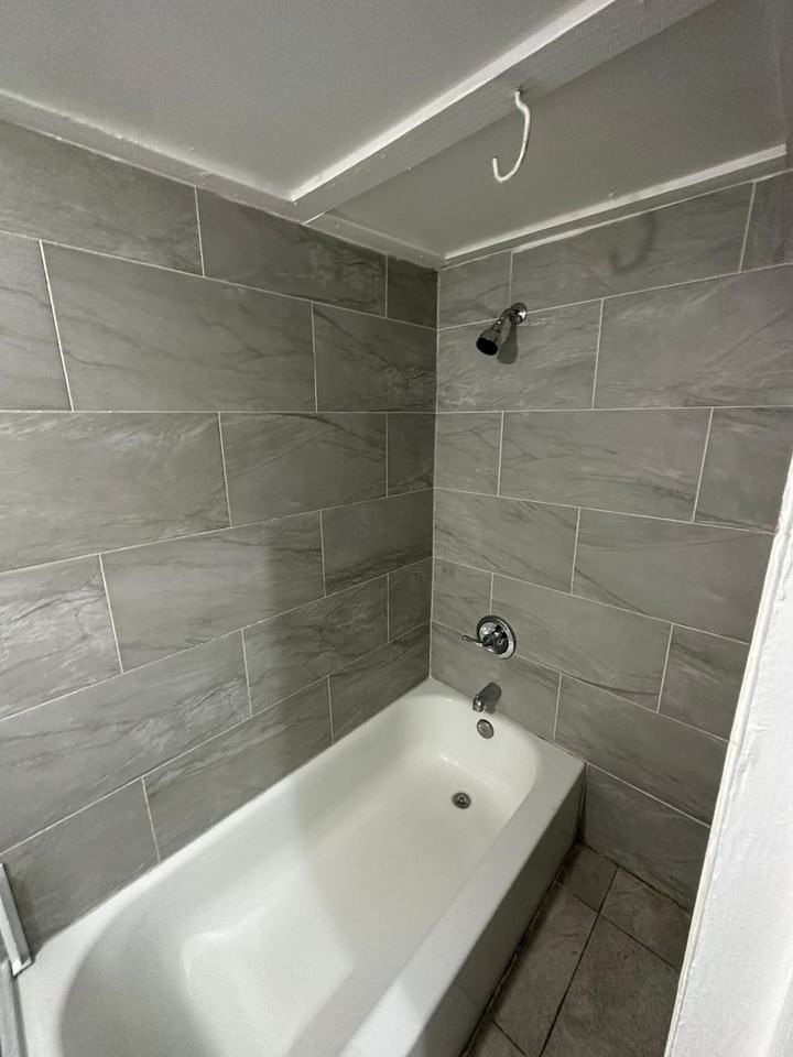 707 Franklin St - Photo 4 of 18