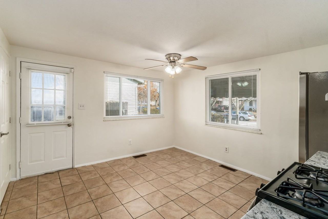 1839 Hemswell Ct - Photo 5 of 18