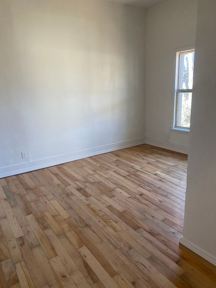 1409 N 21st St - Photo 6 of 7