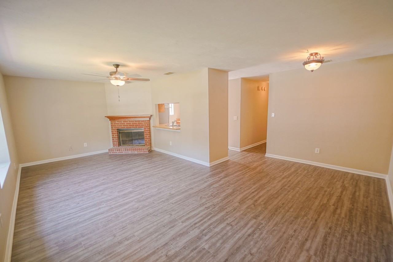 2068 Victory Garden Ln - Photo 3 of 28