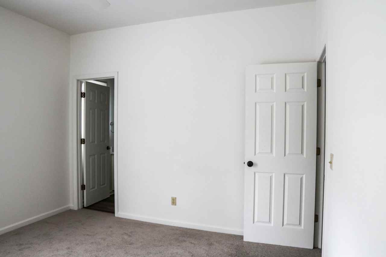 2640 Joshua Cir - Photo 2 of 41