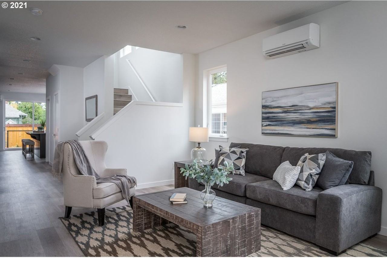 3540 Se 67th Ave - Photo 2 of 15