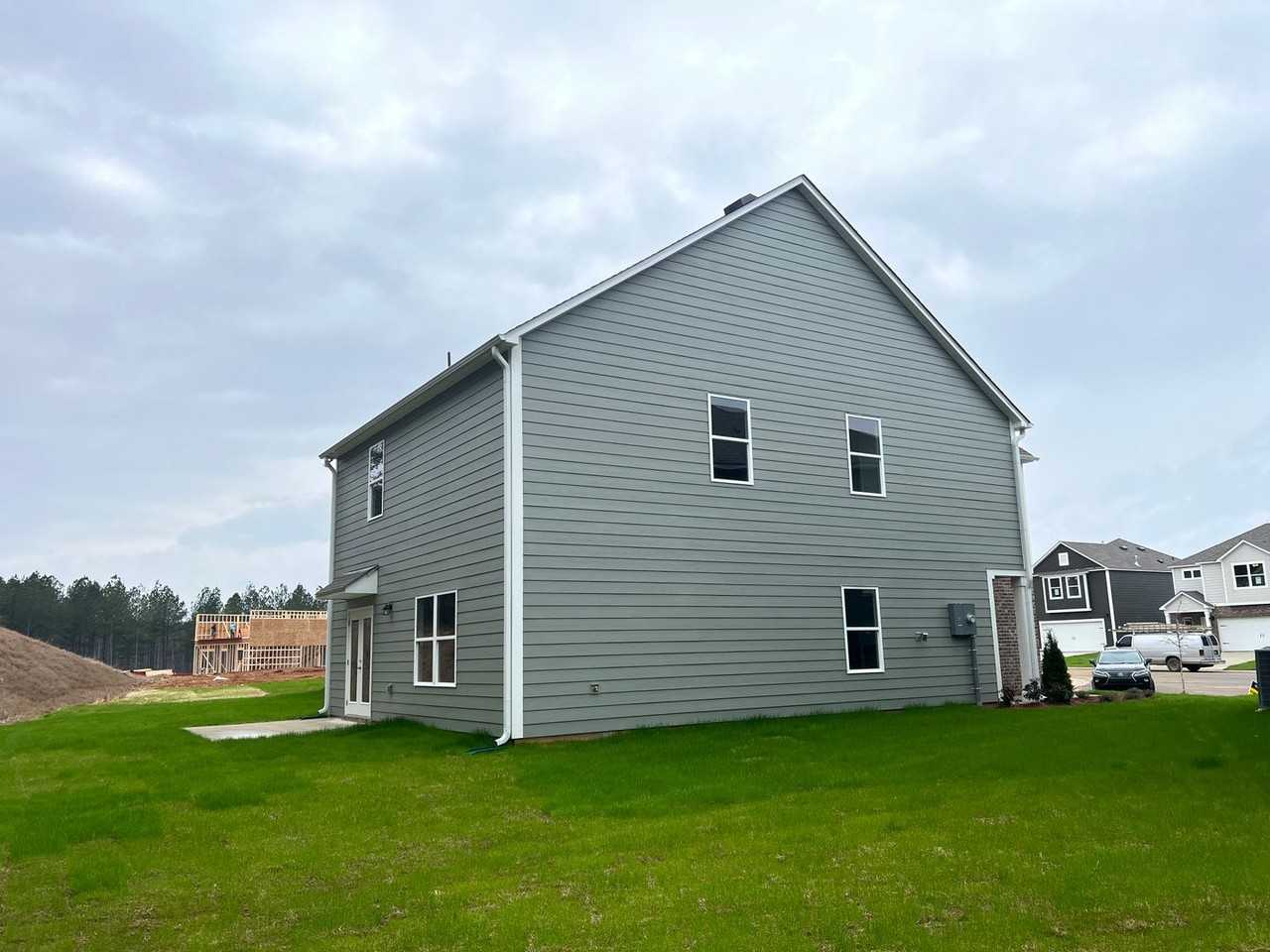 256 Chelsea Park Cir - Photo 2 of 46