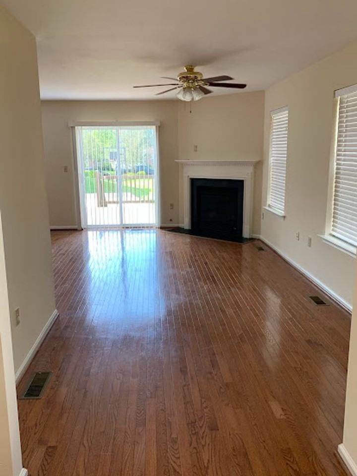 6870 Hunt Dr - Photo 7 of 26