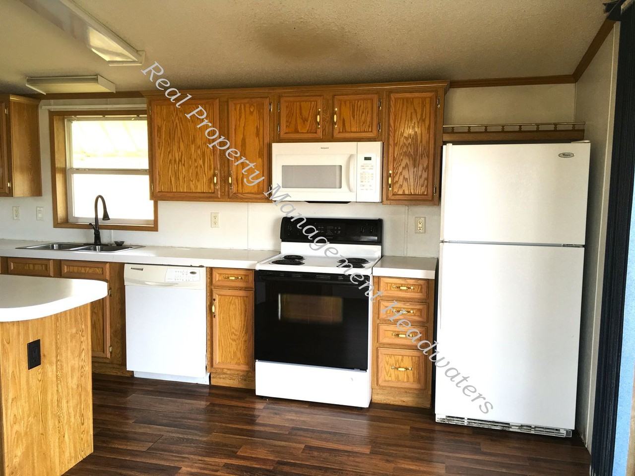 70 Whitehorse Rd - Photo 3 of 17