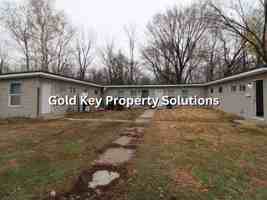 featured image of 1642 W 6th St