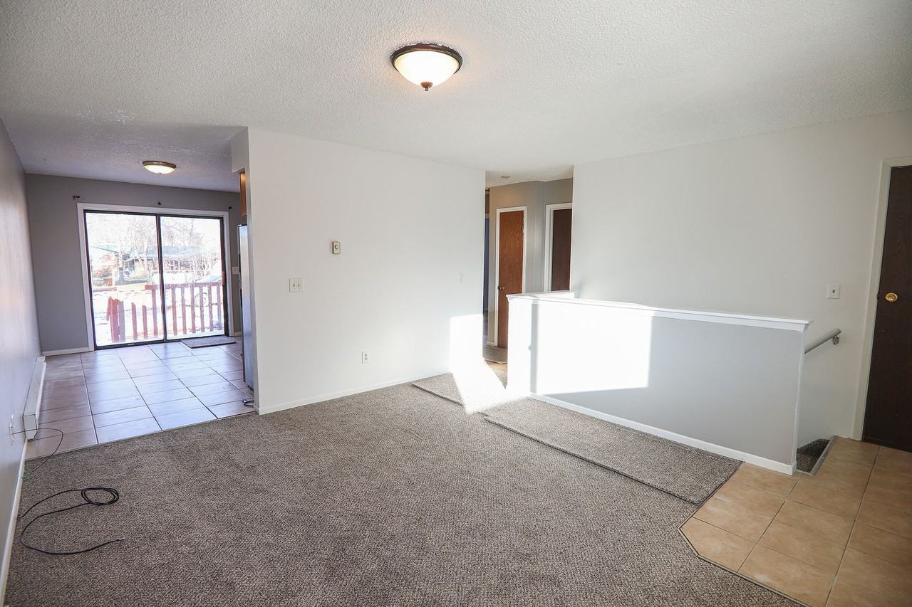 713 Halbert St - Photo 7 of 42