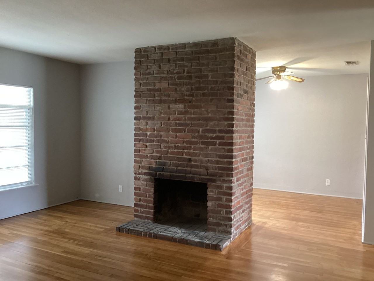 1534 W Cambridge Ave - Photo 2 of 21