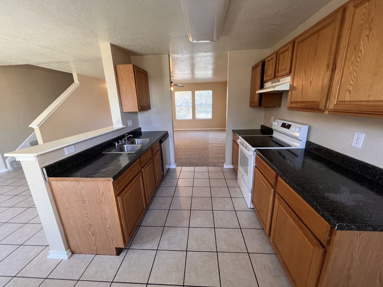 4926 Heather Pass - Photo 6 of 37