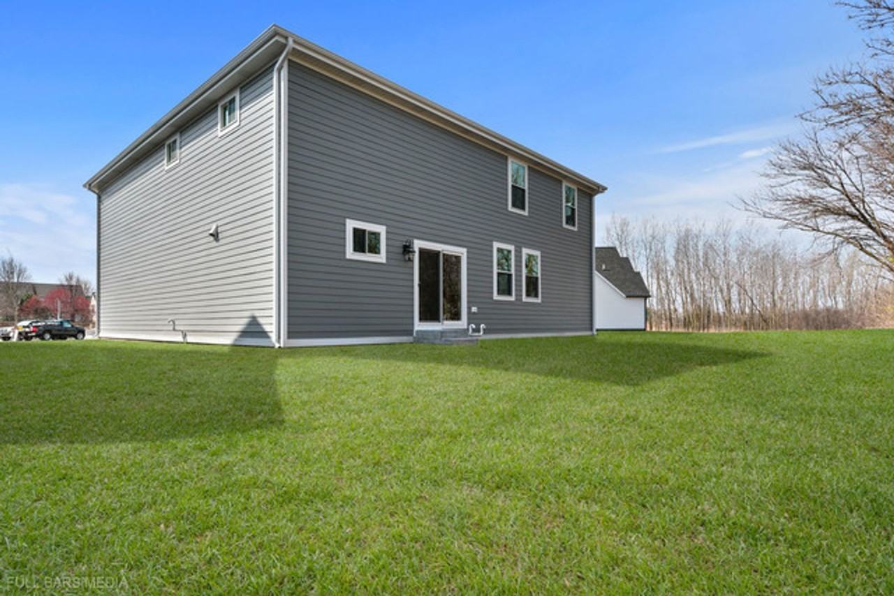 4016 Faith Ln - Photo 2 of 34