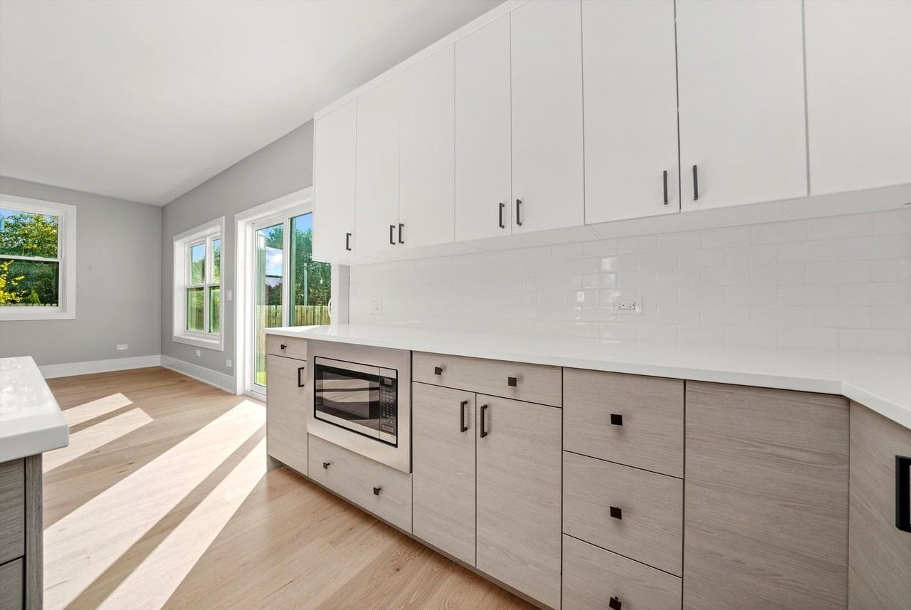 4009 Faith Ln - Photo 7 of 38