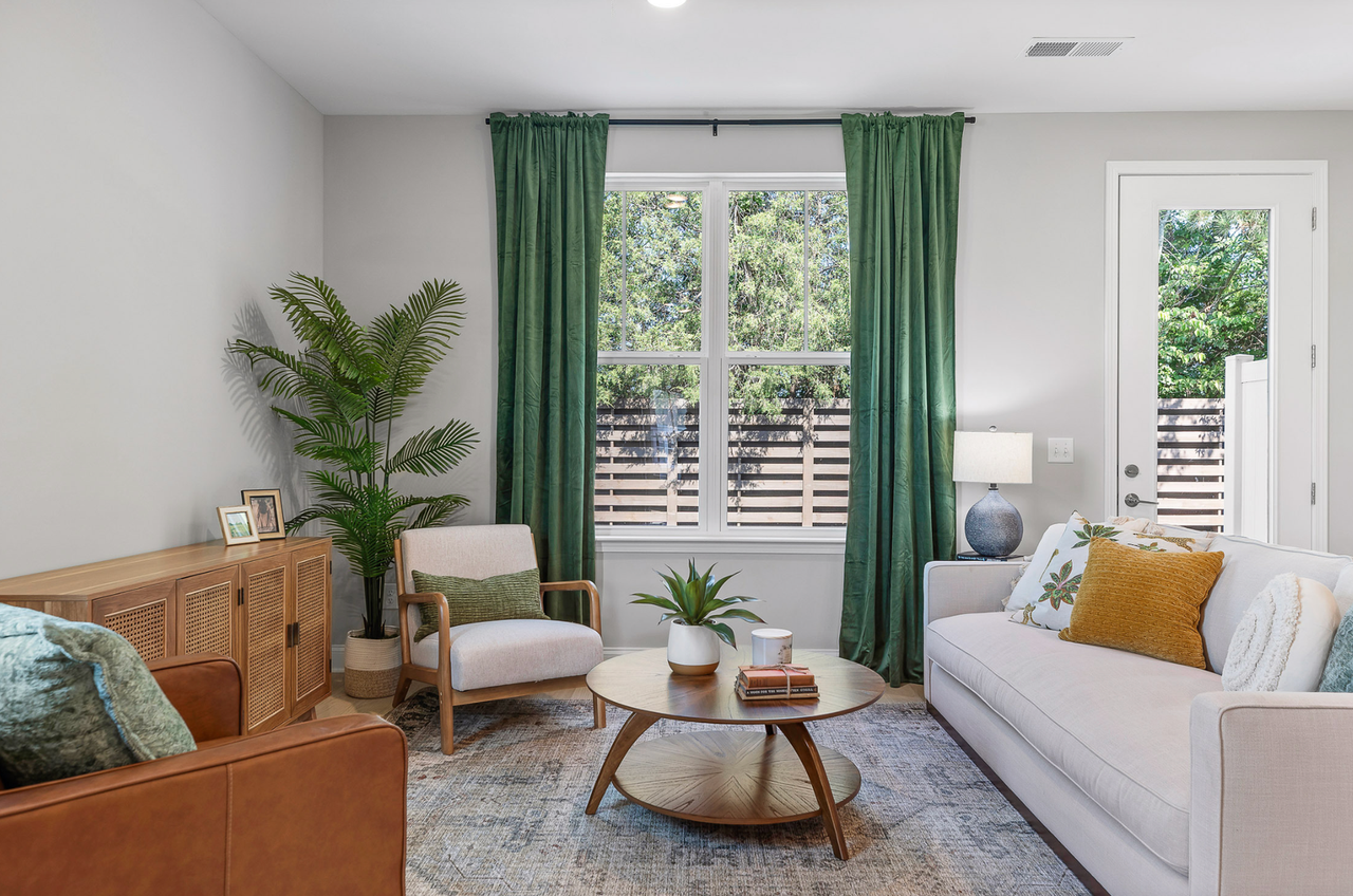 8811 James Creek Dr - Photo 6 of 10