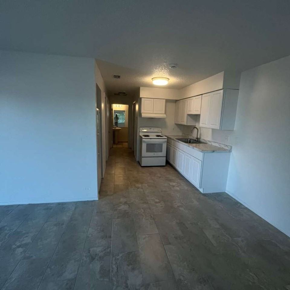 3708 Estelle St - Photo 2 of 27