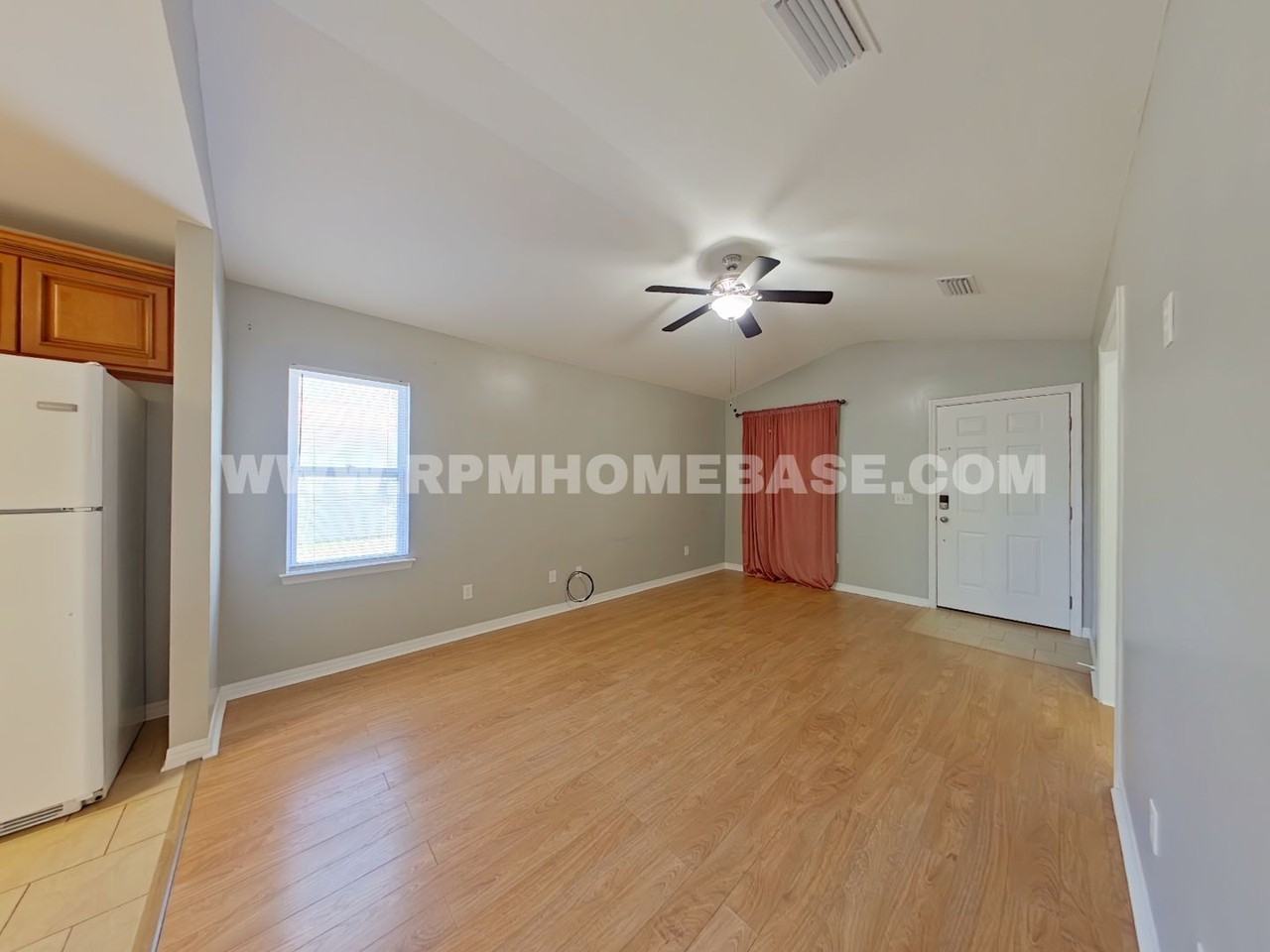 567 W Orange Ave - Photo 4 of 17