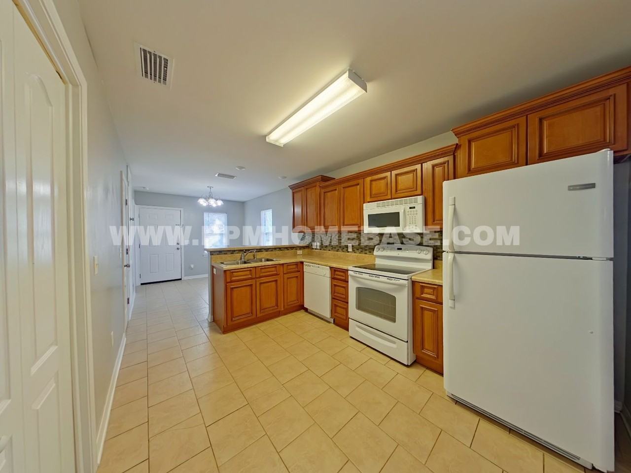 567 W Orange Ave - Photo 5 of 17