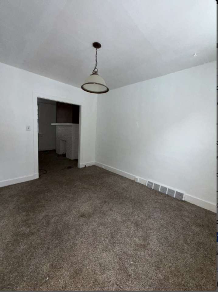 105 Court St #1 - Photo 6 of 21