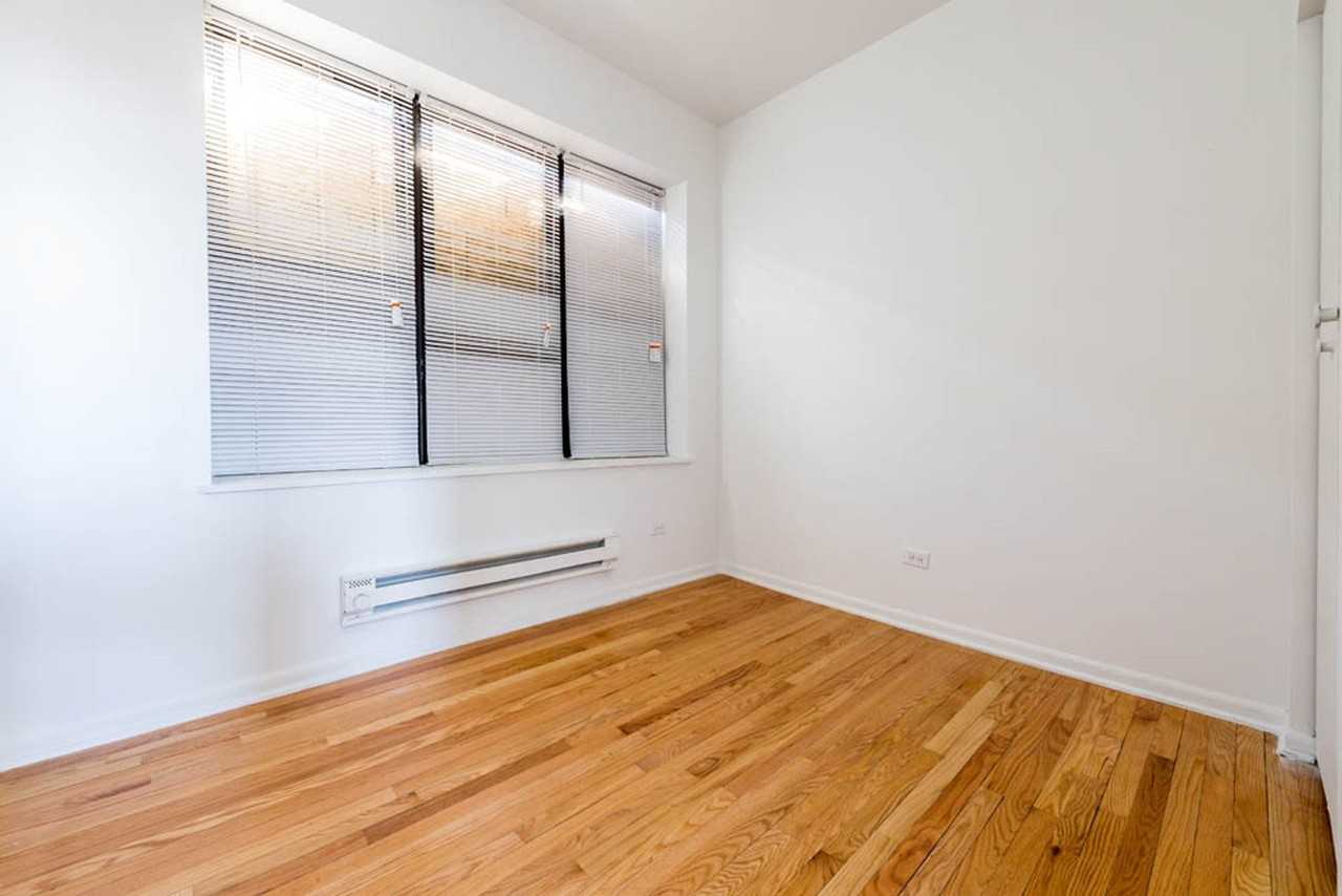 705 S Lawndale Ave Chicago, IL 60624 - Photo 5 of 24