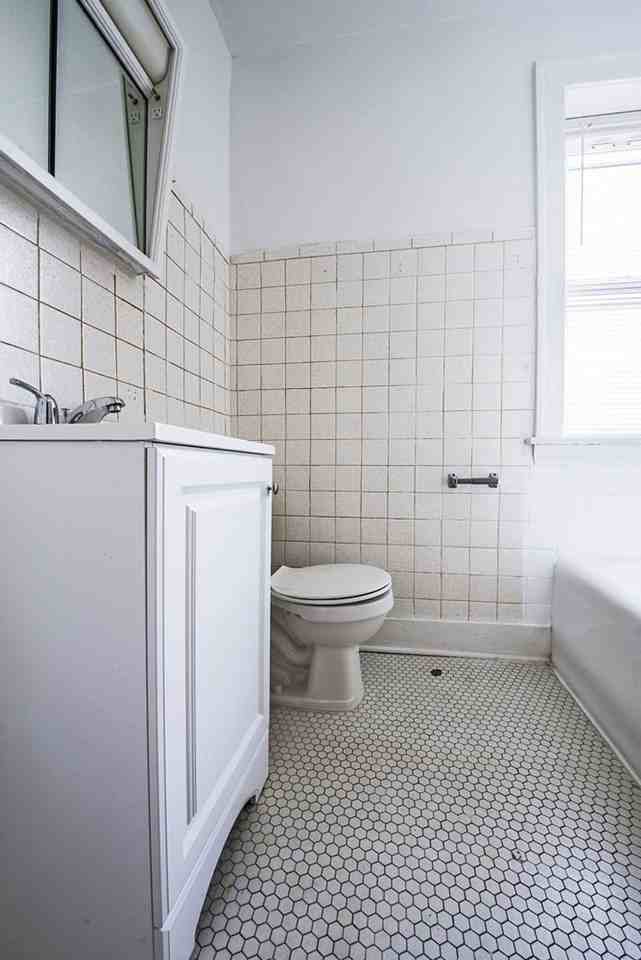 102 S 17th Ave Maywood, IL 60153 - Photo 2 of 25