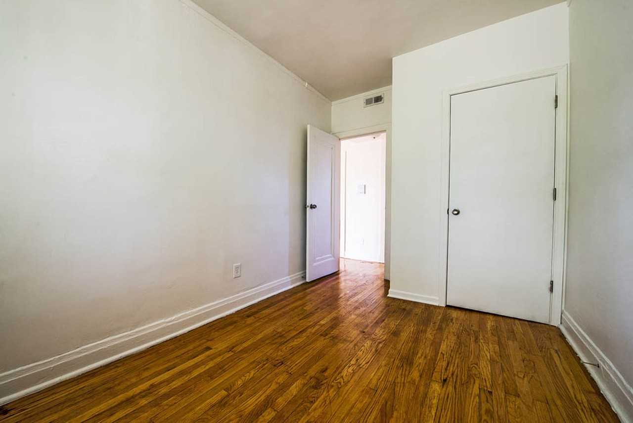 102 S 17th Ave Maywood, IL 60153 - Photo 5 of 25