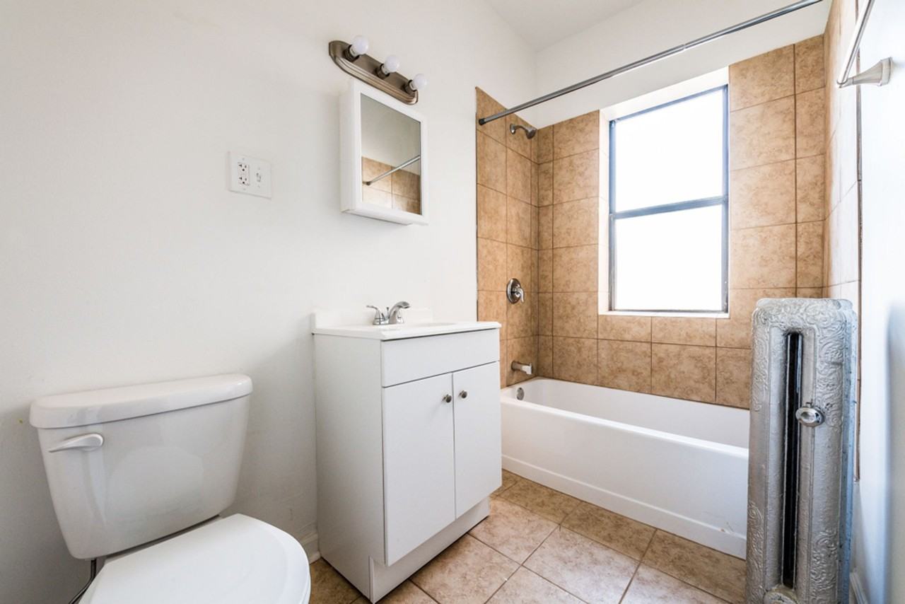 400-08 S Laramie Ave Chicago, IL 60644 - Photo 2 of 16