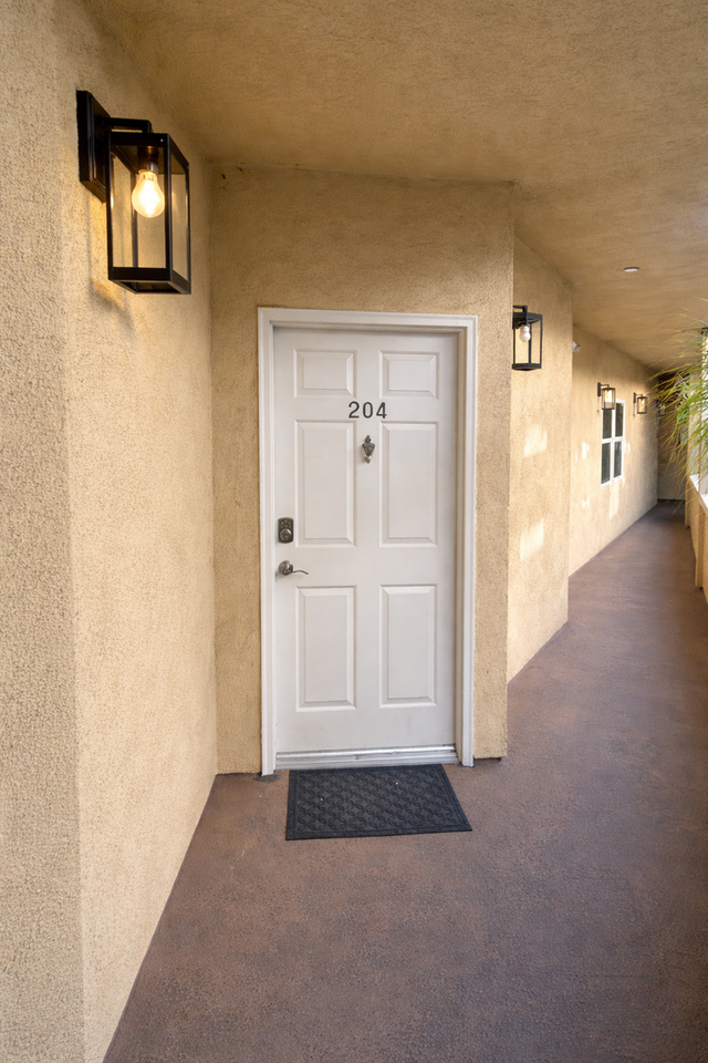 5703 Laurel Canyon Blvd - Photo 2 of 20