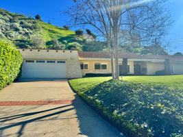 featured image of 246 Grandridge Ct