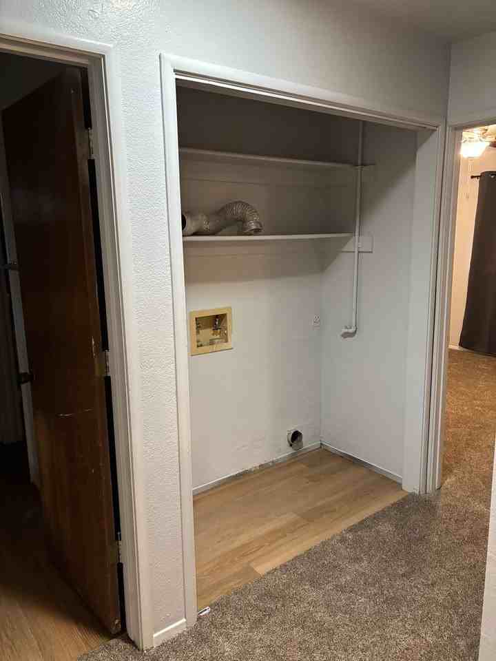 1229 Payne Ct - Photo 7 of 12