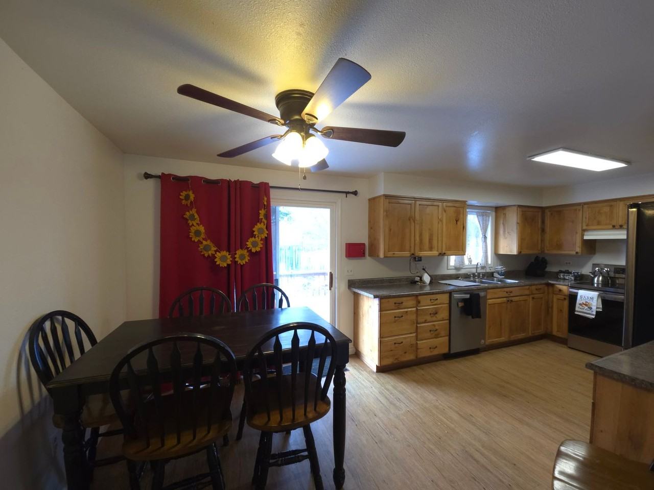 3976 Laurel Ave - Photo 6 of 36