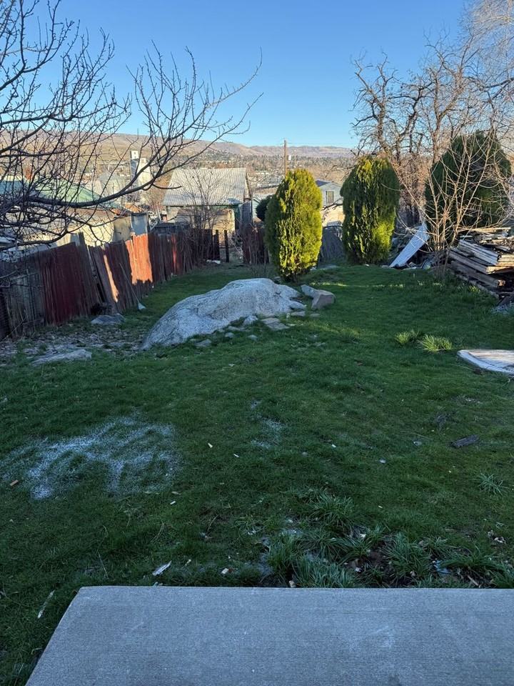 711 Methow St - Photo 6 of 7