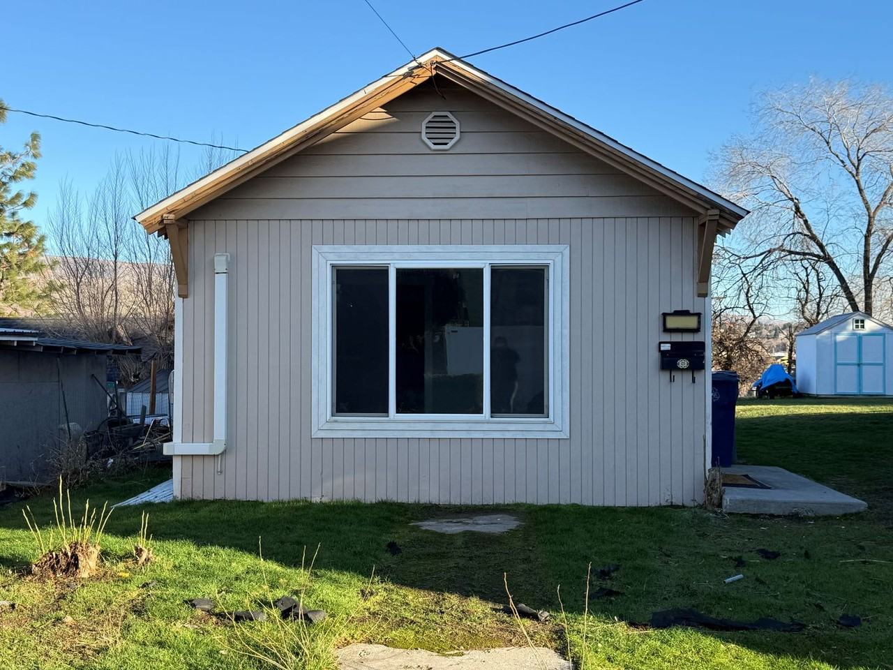 711 Methow St - Photo 7 of 7