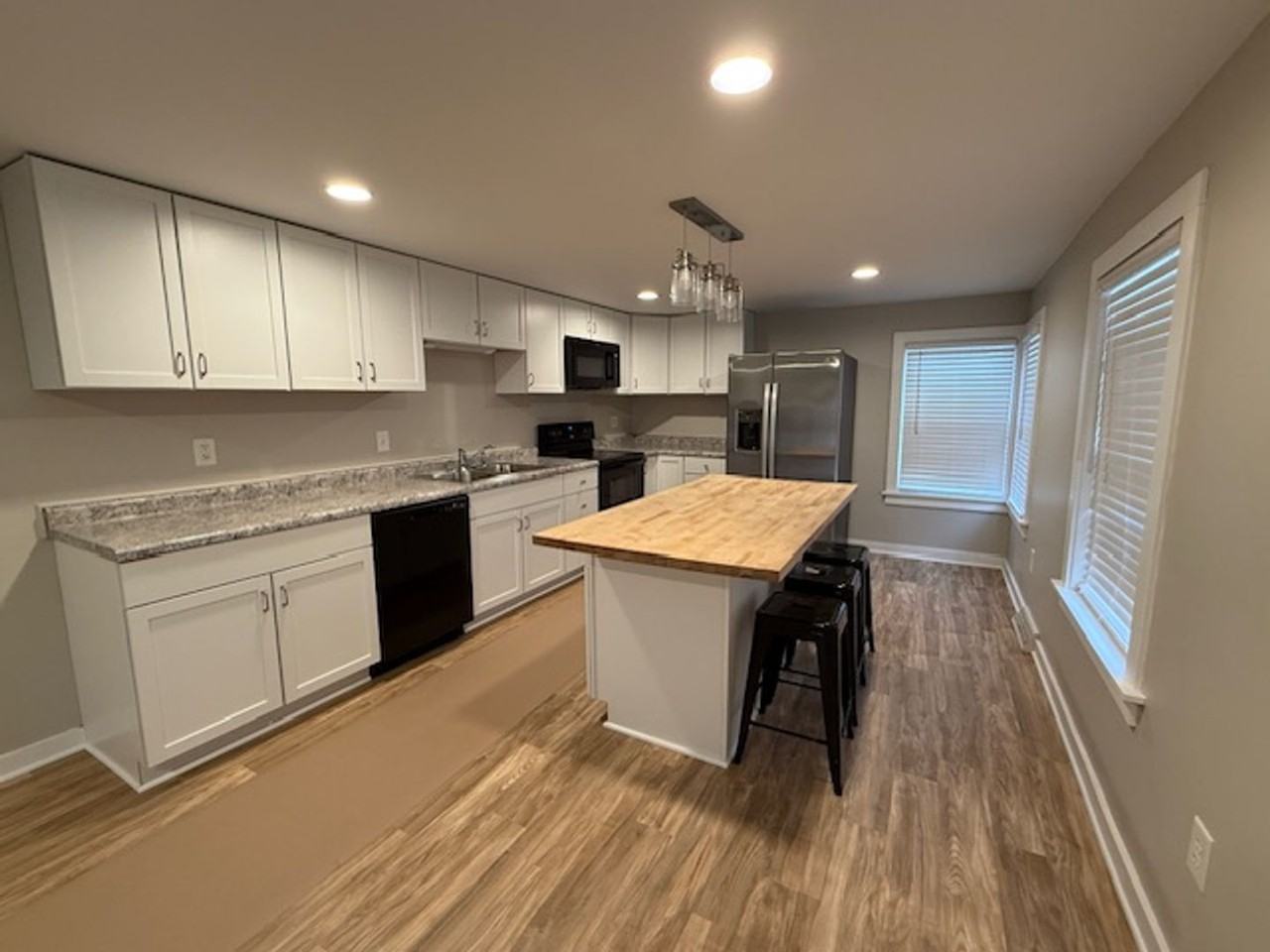 2662 S 7th St - Photo 4 of 15