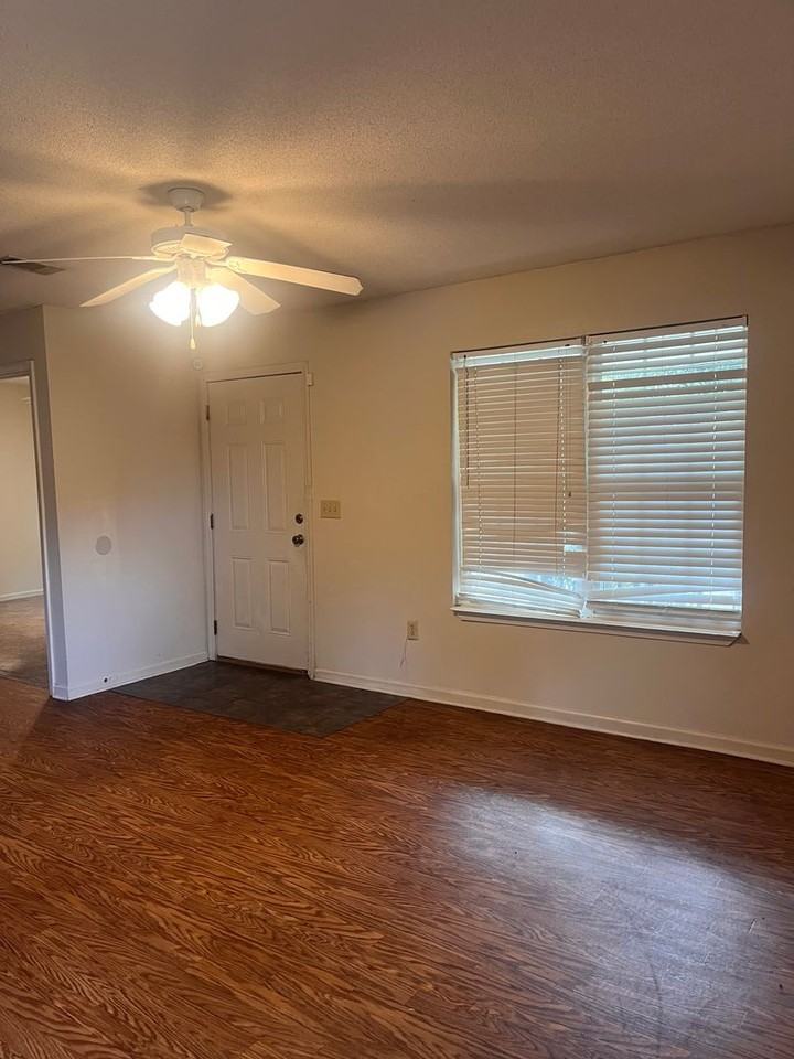 802 E Cranford Ave - Photo 5 of 5