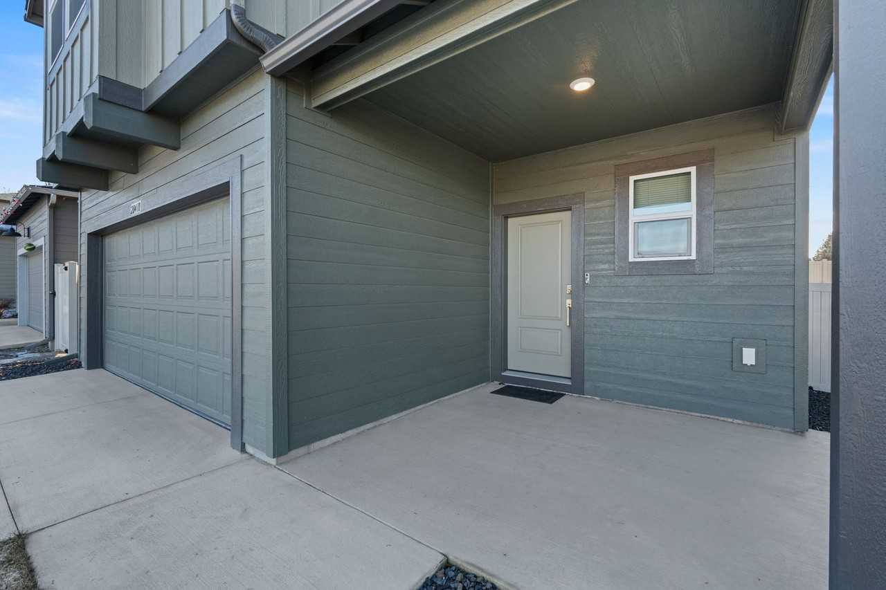 20410 E Legacy Springs Ct - Photo 4 of 38