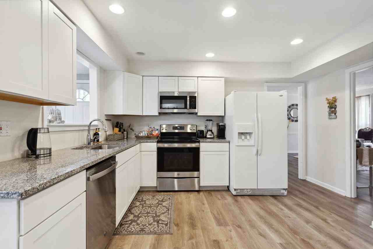 3871 Murdock Ct - Photo 2 of 50