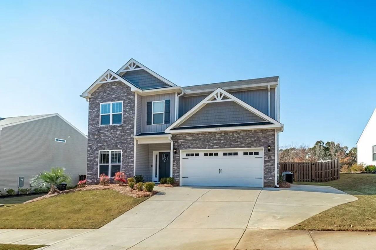 1016 Swan Ct - Photo 2 of 20