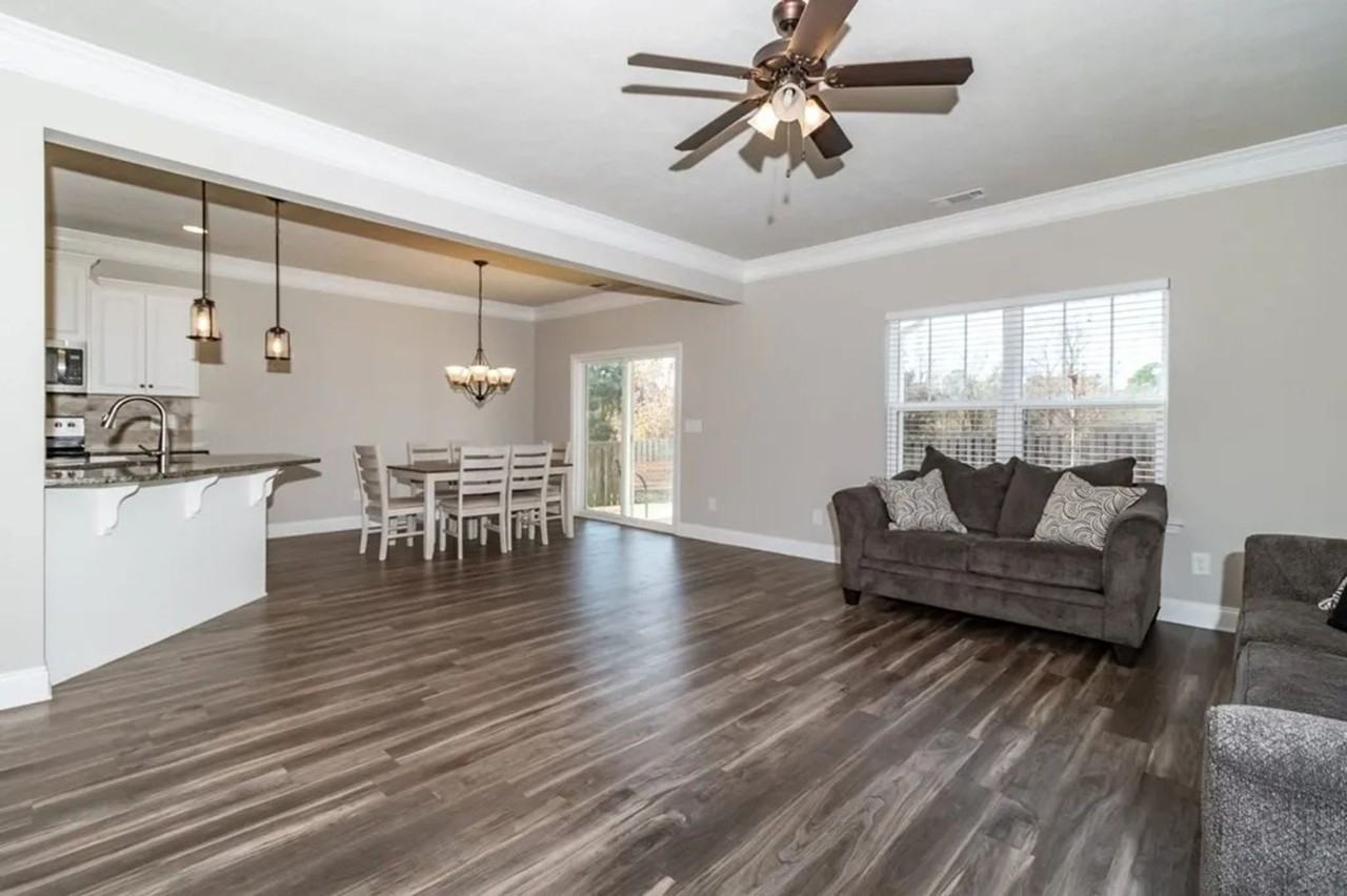 1016 Swan Ct - Photo 7 of 20